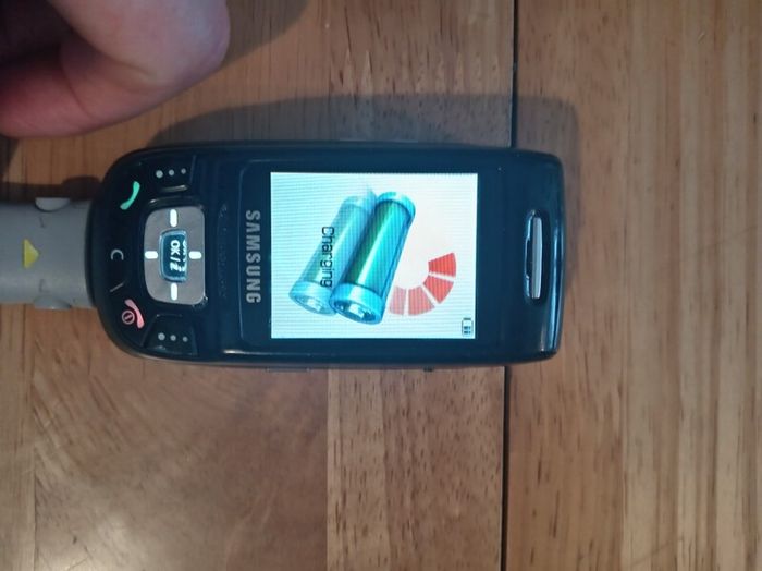 Samsung d500 with original charger