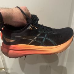 asics gel kayano 31