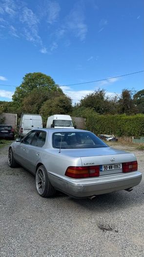 Lexus Ls400