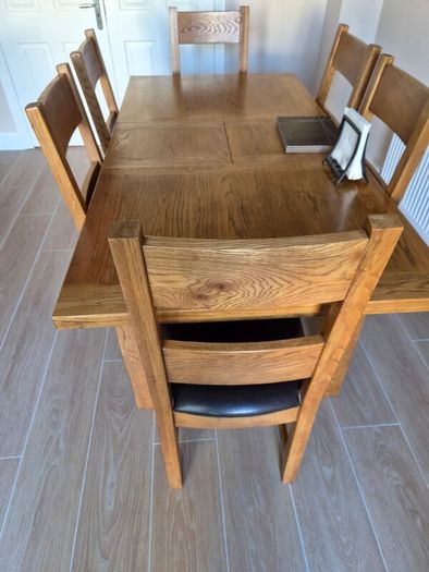 Dining table and 6 chairs