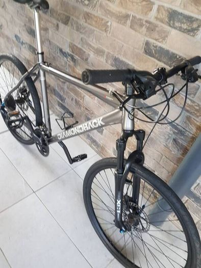 diamondback mens bike( can deliver)