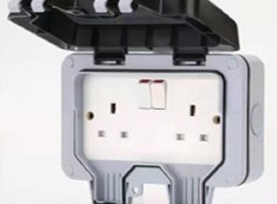 Twin Switched Outdoor Socket