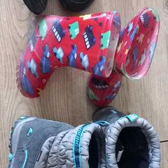 Kids boots