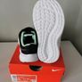 Unisex Nike. Uk 8.5 Image 5