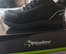Safety shoes