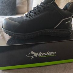 Safety shoes