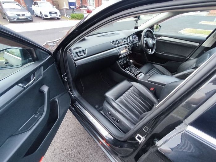 Skoda superb 2.0tdi automatic