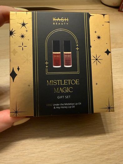 Kash Beauty Mistletoe Magic Lip Oil Set