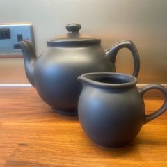 Teapot and jug