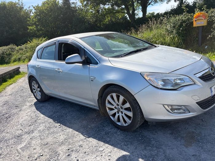 2011 Opel Astra