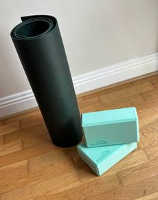 Yoga Mat with 2 Foam Yoga Blocks, Black and Mint