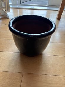 Big and heavy plant pot