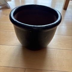 Big and heavy plant pot