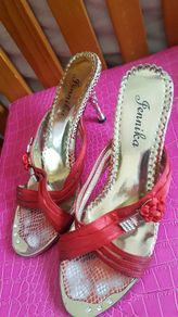 Worn red heels size uk3
