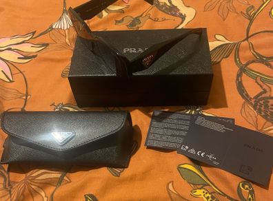 Prada symbole sunglasses