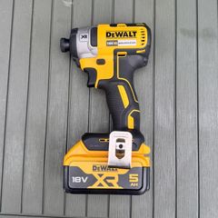 DeWalt DCF877 Impact Driver