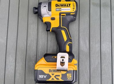 DeWalt DCF877 Impact Driver