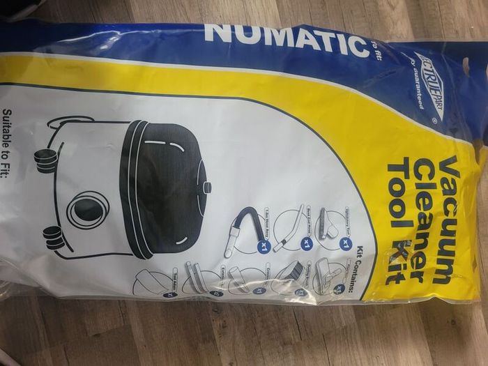 Henry Hoover (brand new attachments)