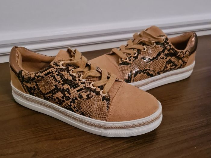 River Island Tan / Snake Print Trainers BRAND NEW!!!