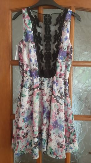 Brand New Dress, Size Medium