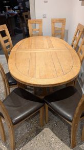 kitchen table & chairs