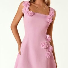 Baby pink dress with 3D flowers