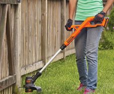 Black & Decker Cordless Strimmer  + Battery & Charger