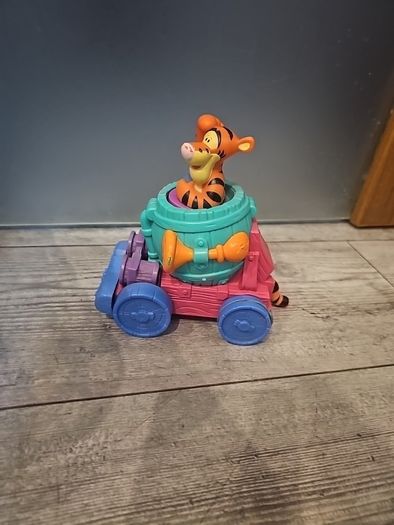 Disney "Twistin' Tail" Tigger Push & Go Car Works Approx 7"