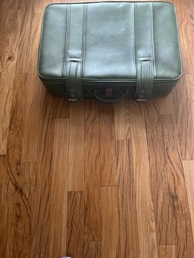 Vintage 70's Green Faux leather Suitcase VGC