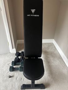 Weight bench & dumbbells
