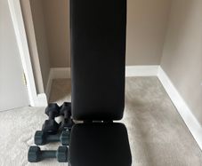Weight bench & dumbbells