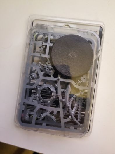 Games Workshop Warhammer 40k NECRONS Cryptek NEW