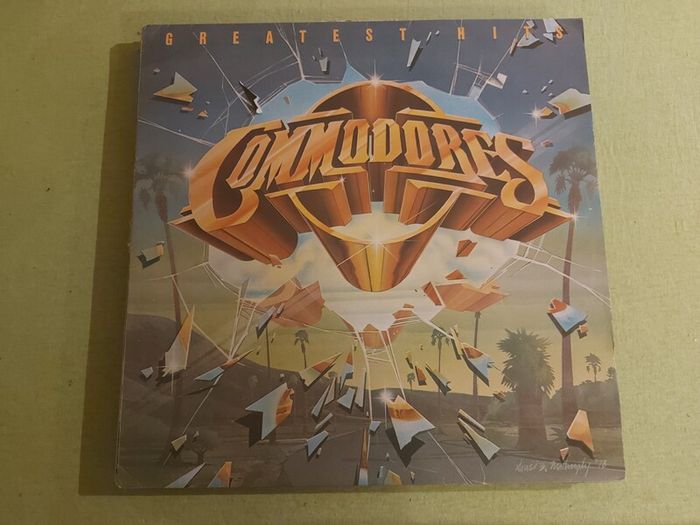 Commodores ( Lionel Richie) - Greatest Hits - Vinyl Record + Hundreds More