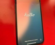 iPhone 14 128GB - Boxed with case