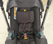 Doona i car seat and isofix base