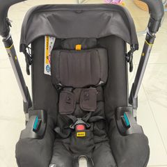 Doona i car seat and isofix base