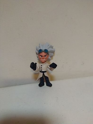 Ninja Kidz Dr Disaster Figure