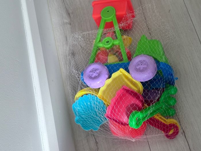 Beach toys