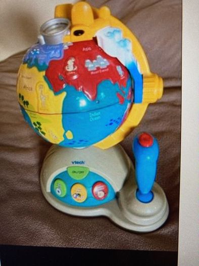 V-Tech Flight Discovery Globe