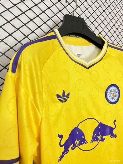 Leeds united jersey