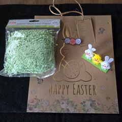 Easter bag and shredded paper