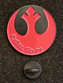 Star Wars rebel scum , pin back badge.