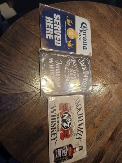 pub signs