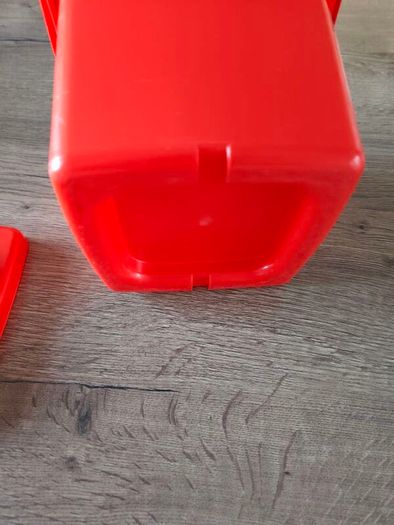 1980s vintage Lego red bucket