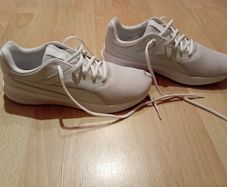 Sport Shoes Trainers.