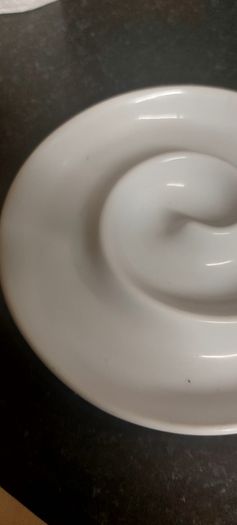 Nice quirky bowl/ plate,buyer collects or pays postage, good condition,,sold as is,