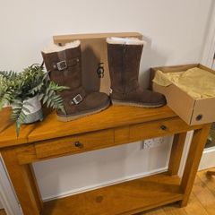 Ugg brown leather boots UK 2
