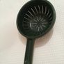 Colander/Strainer with Long Handle Image 5