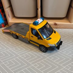 Bruder Tow Truck