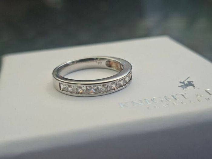 Stunning stamped 925 Sterling Silver Ladies Eternity Ring